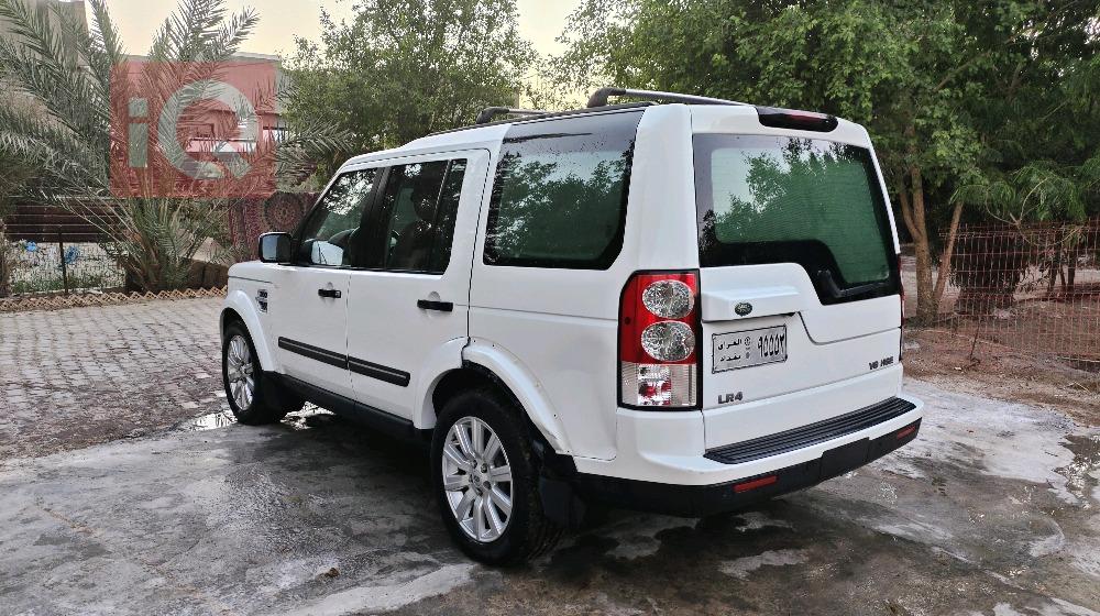 لاند روفر LR4